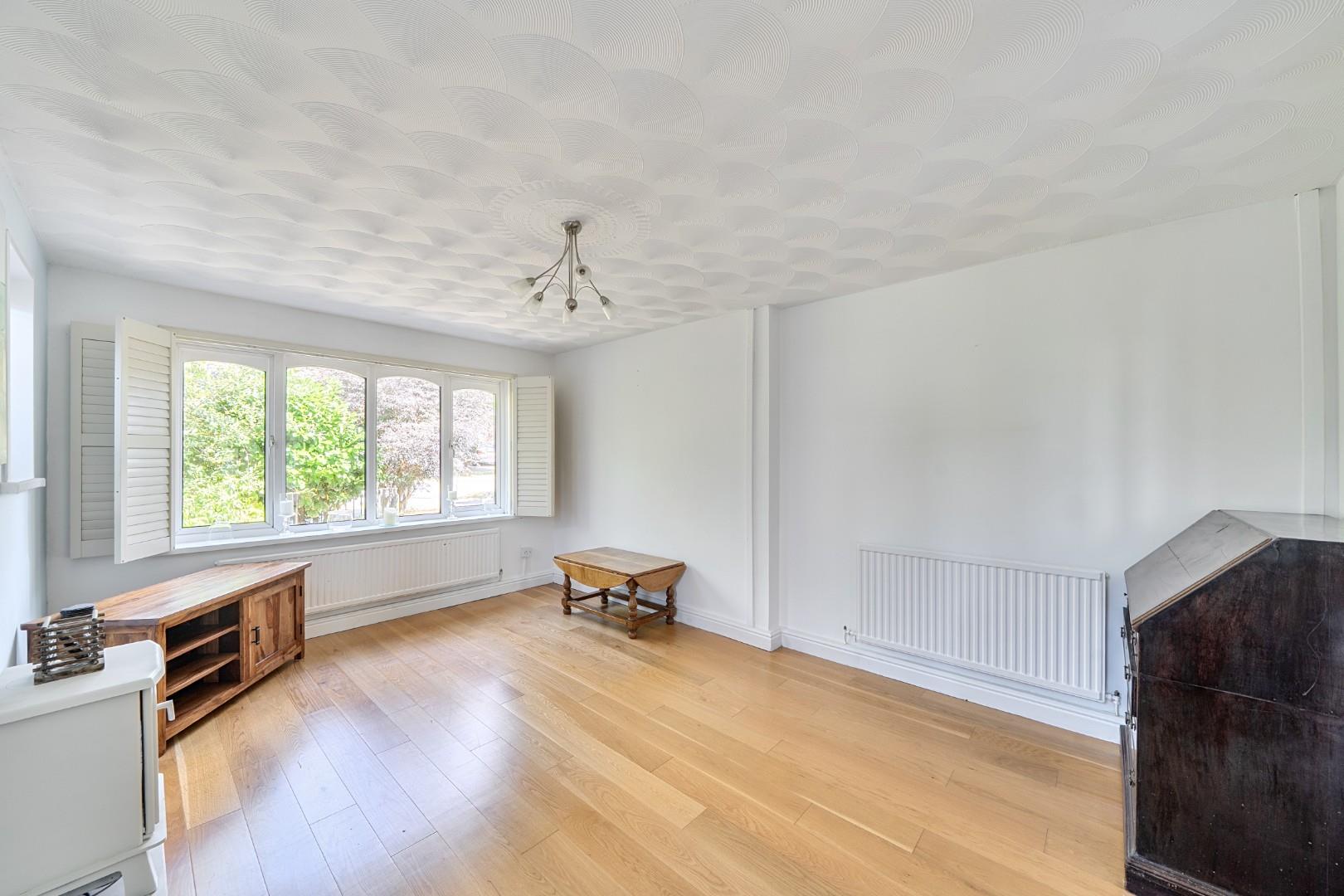 Highmead Avenue, Newton, Swansea, SA3 4TY